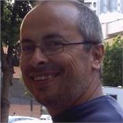 Licenciado en Ciencias Físicas con más de 30 años de experiencia docente en todos los niveles de Secundaria
